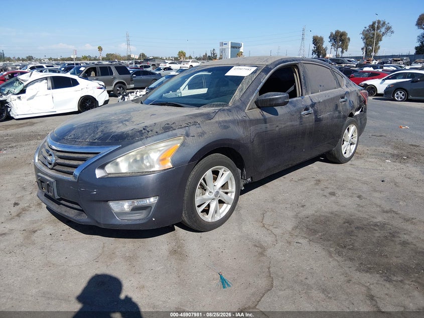 2013 Nissan Altima, Right Rear, IAAI, VIN 1N4AL3AP3DN413909 — photo 2