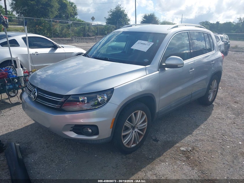 2012 Volkswagen Tiguan Se, Normal Wear & Tear, IAAI, VIN WVGAV7AX3CW520376 — photo 2