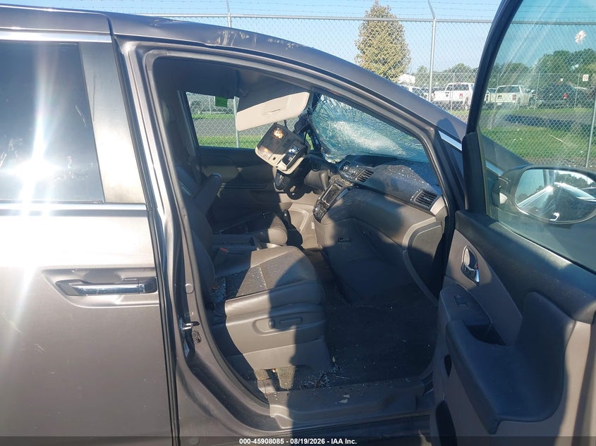 2015 HONDA ODYSSEY auction photo 5