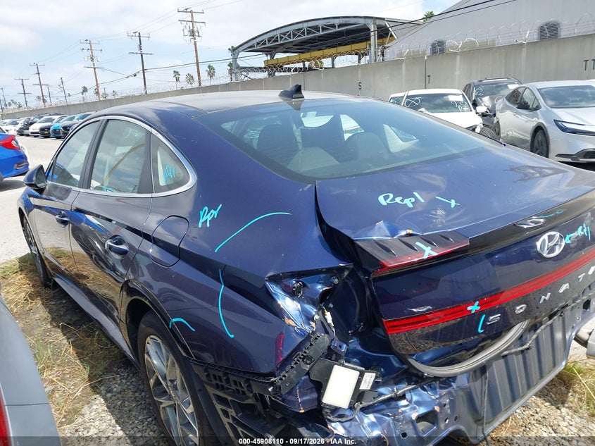 2022 HYUNDAI SONATA auction photo 3