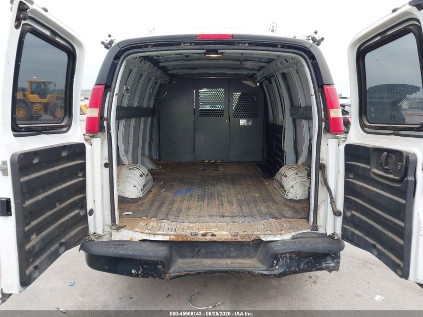 Фото 17 - CHEVROLET EXPRESS