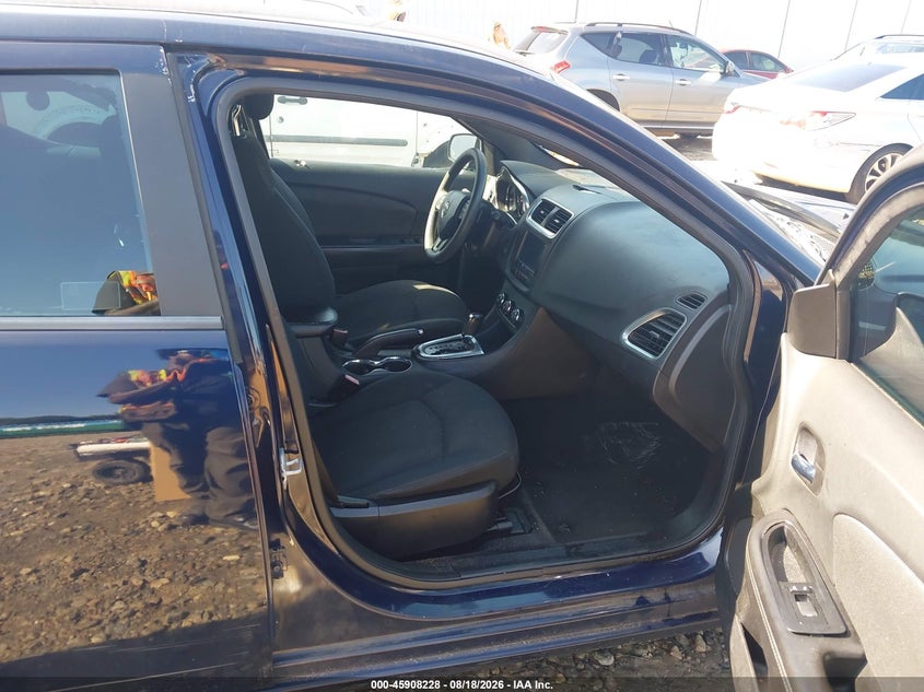 2014 DODGE AVENGER auction photo 5