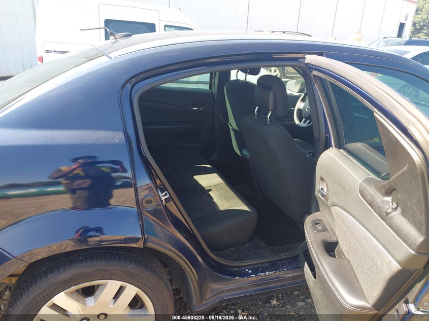 2014 DODGE AVENGER auction photo 8