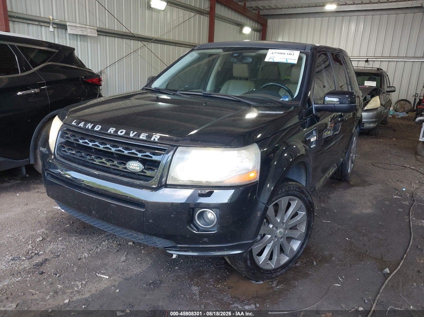 2014 LAND ROVER LR2 auction photo 2