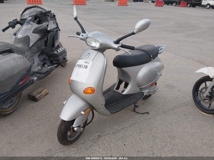 2003 VESPA C161C auction photo 2