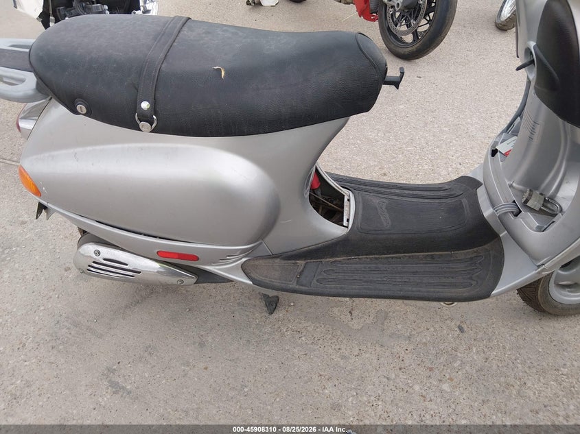 2003 VESPA C161C auction photo 8
