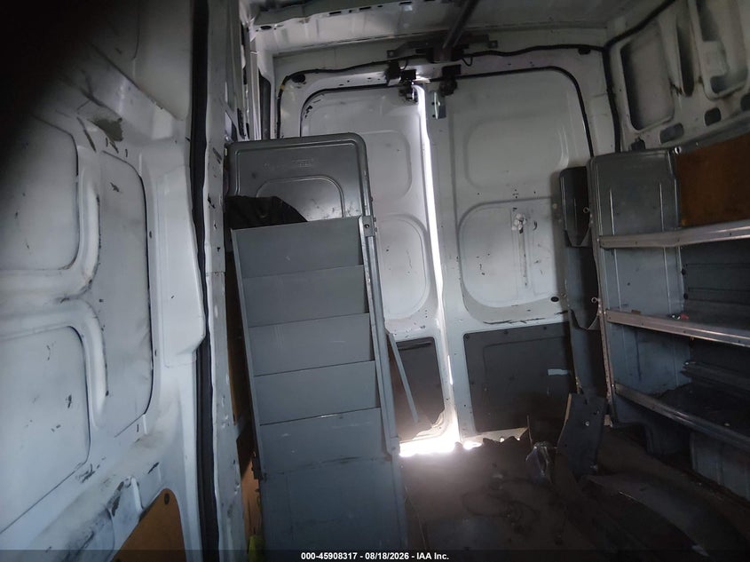 2013 NISSAN NV CARGO NV2500 HD auction photo 8