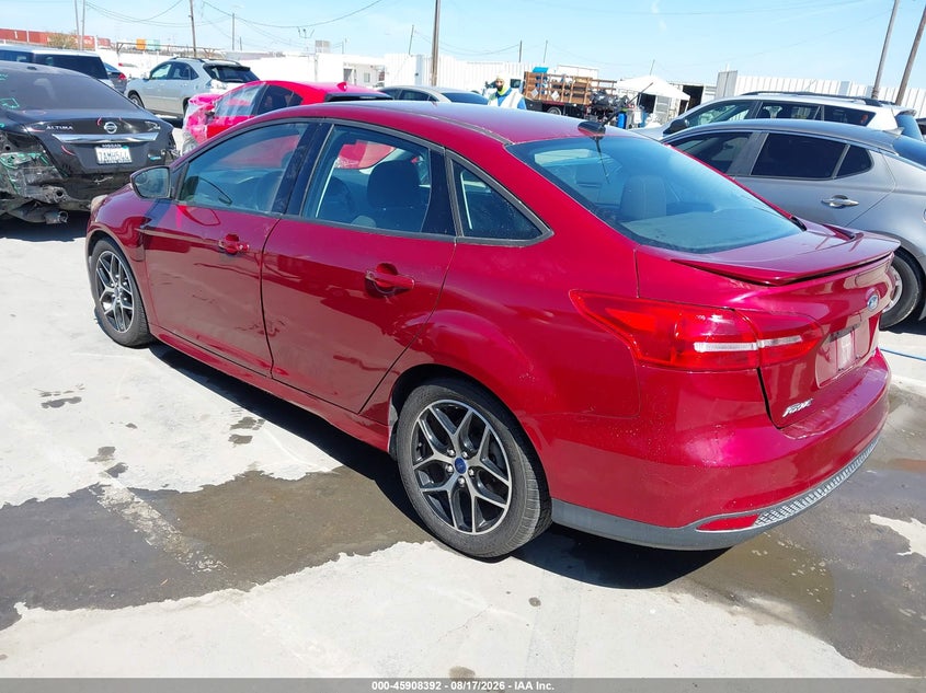 Vin: 1fadp3f21fl221823, lot: 46407460, ford focus se 20153