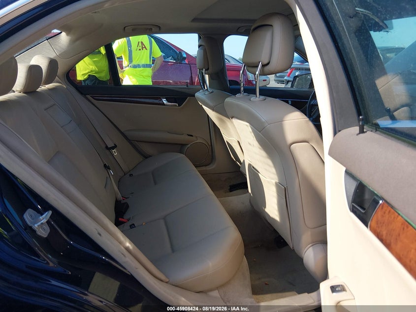 2011 MERCEDES-BENZ C 300 auction photo 8