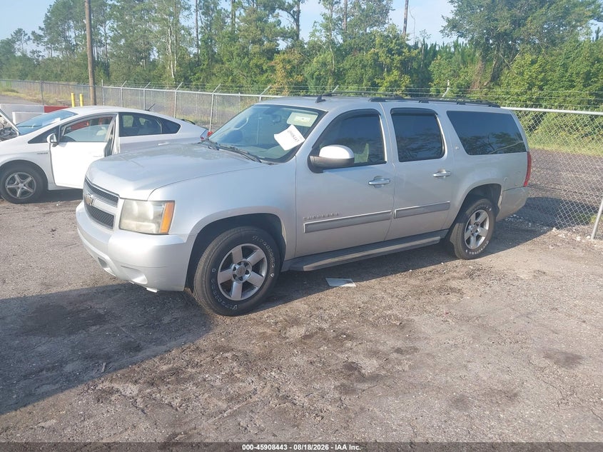 2011 Chevrolet Suburban, Звичайний знос, IAAI, VIN 1GNSCJE03BR346855 — фото 2