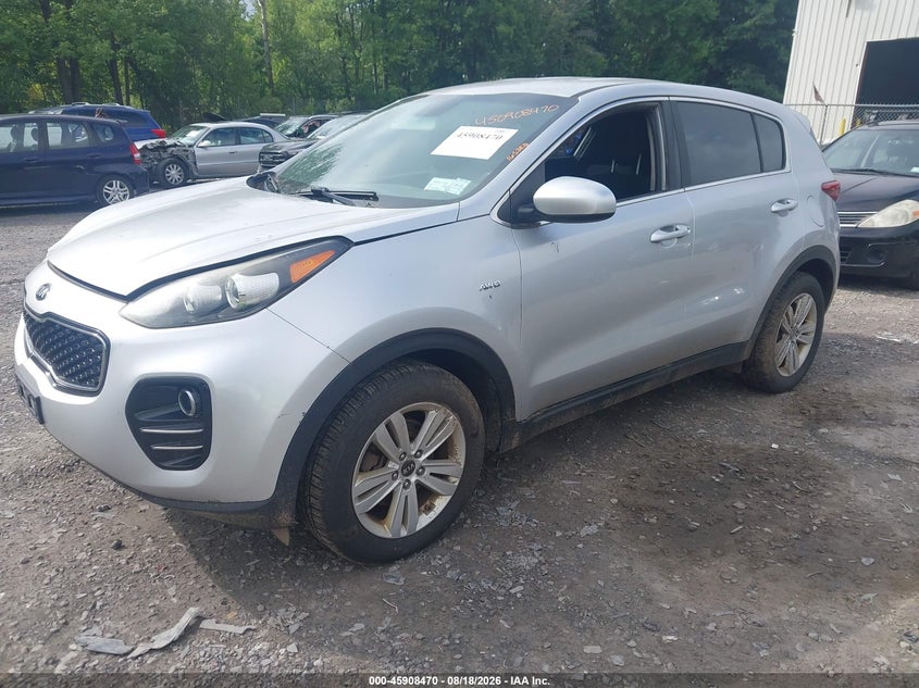 2018 Kia Sportage, Normal Wear & Tear, IAAI, VIN KNDPMCAC5J7311168 — photo 2