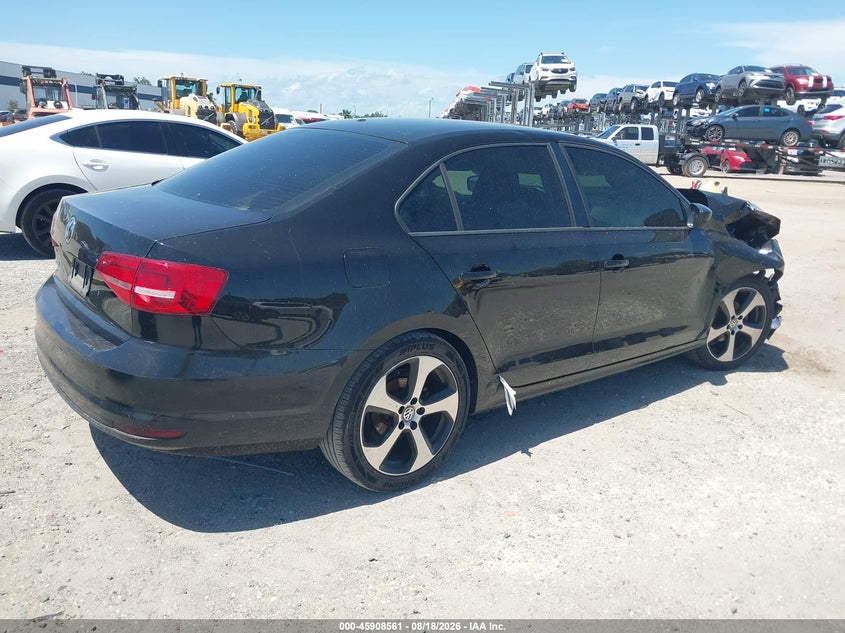 2015 VOLKSWAGEN JETTA auction photo 4