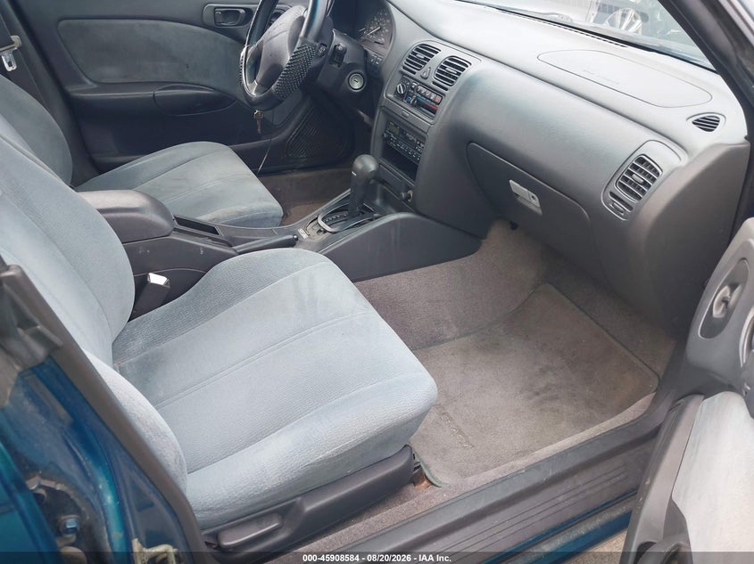 1996 SUBARU LEGACY auction photo 5