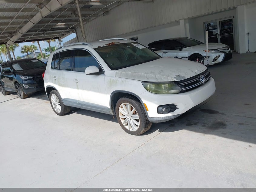 2013 VOLKSWAGEN TIGUAN auction photo 1