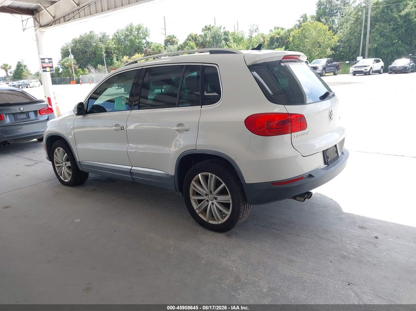 2013 VOLKSWAGEN TIGUAN auction photo 3