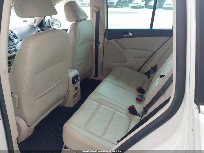 2013 VOLKSWAGEN TIGUAN auction photo 8