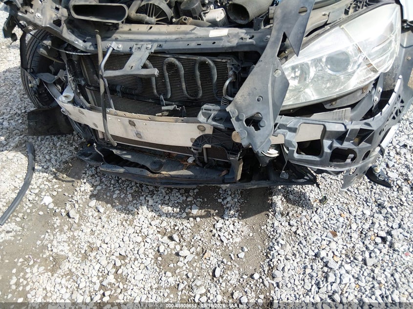 2011 MERCEDES-BENZ C 300 auction photo 6