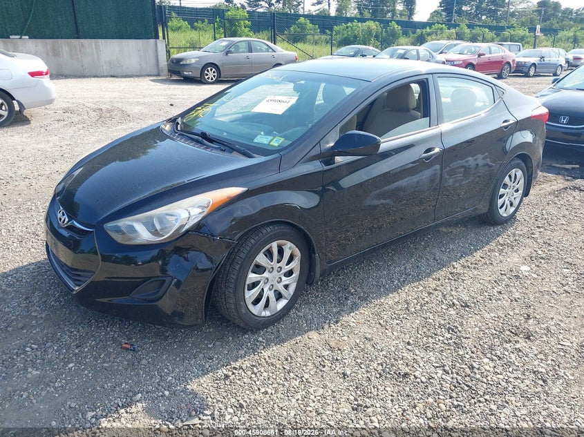 2013 HYUNDAI ELANTRA auction photo 2
