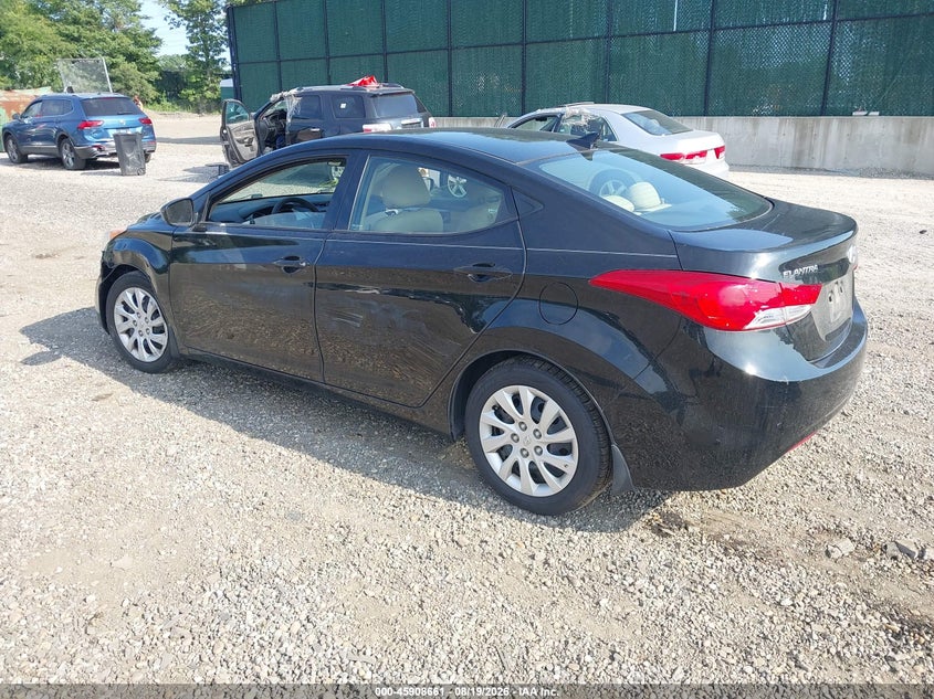 2013 HYUNDAI ELANTRA auction photo 3