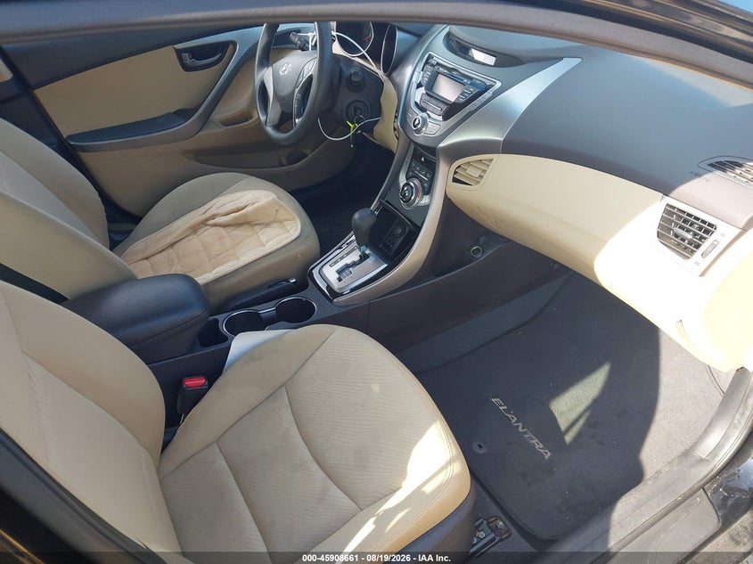 2013 HYUNDAI ELANTRA auction photo 5