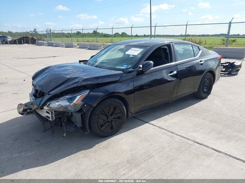 2020 Nissan Altima, Front End, IAAI, VIN 1N4BL4BV3LC220533 — photo 2
