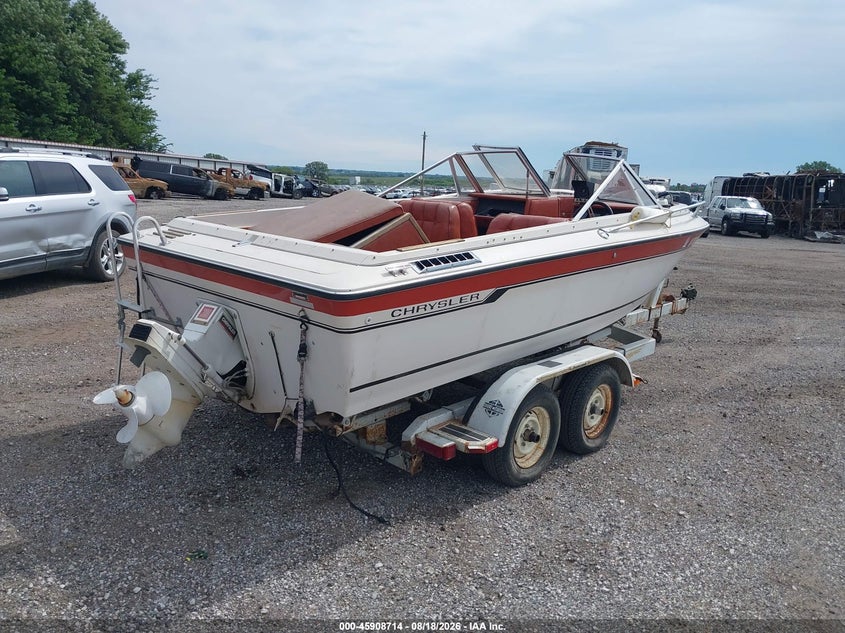 1980 CHRYSLER 17 auction photo 4