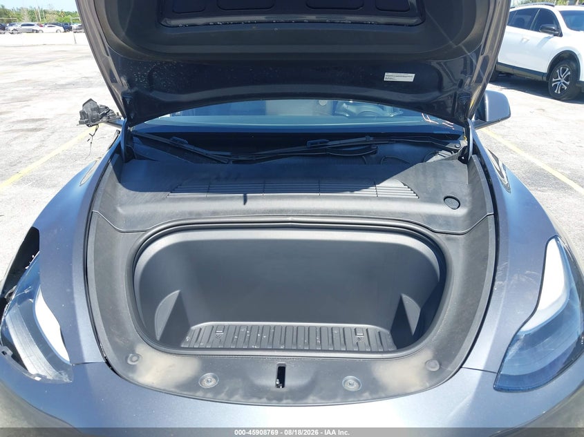 2023 TESLA MODEL Y RWD · Фото 10