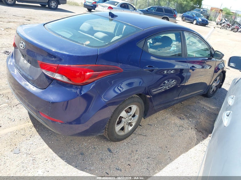2014 HYUNDAI ELANTRA auction photo 4