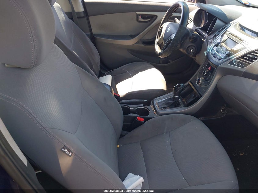 2014 HYUNDAI ELANTRA auction photo 5