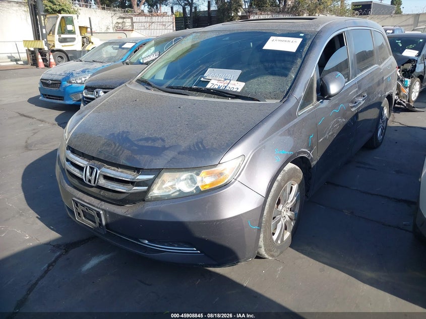2014 Honda Odyssey, Левый бок, IAAI, VIN 5FNRL5H64EB131137 — фото 2