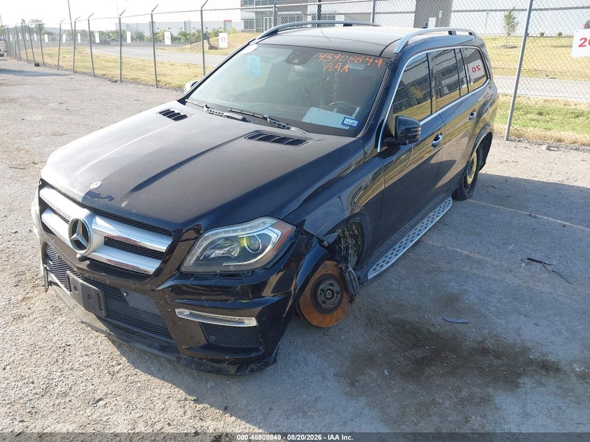 2016 Mercedes-Benz Gl 550 4Matic, Удар спереди, IAAI, VIN 4JGDF7DE4GA671587 — фото 2
