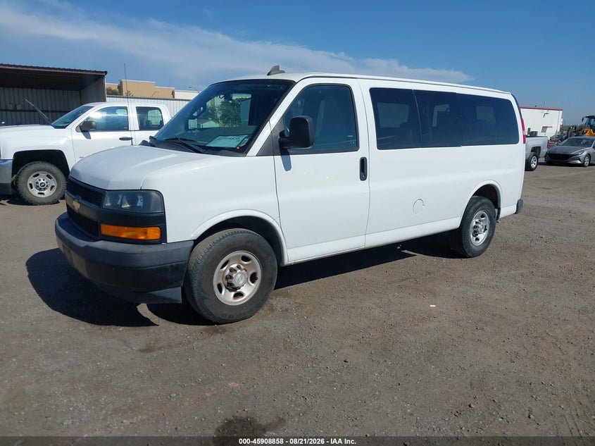2018 CHEVROLET EXPRESS 2500 auction photo 2