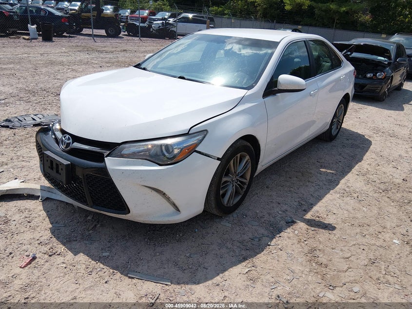 2017 TOYOTA CAMRY auction photo 2