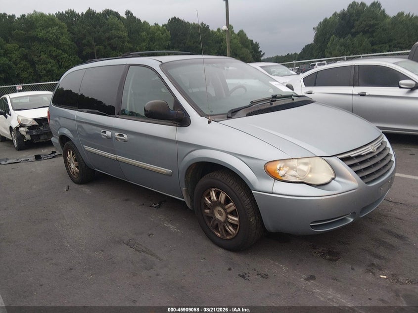 2006 CHRYSLER TOWN & COUNTRY auction photo 1