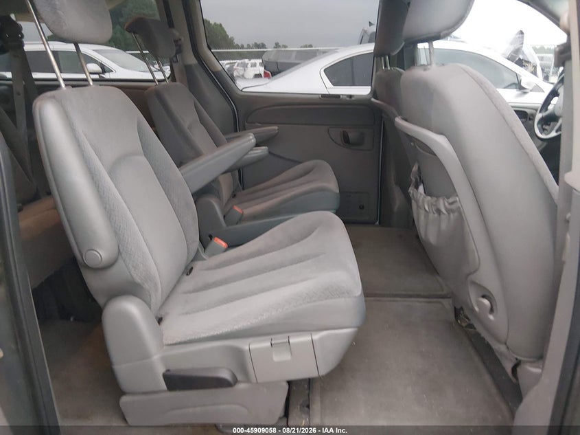 2006 CHRYSLER TOWN & COUNTRY auction photo 8