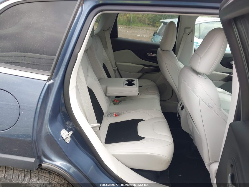 2021 JEEP CHEROKEE auction photo 8