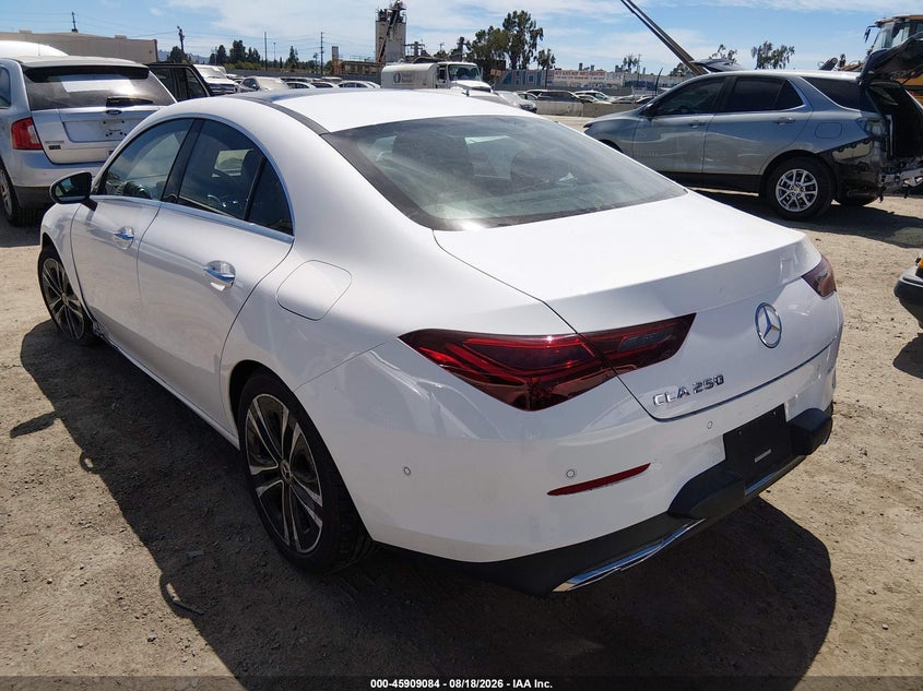 MERCEDES-BENZ CLA 250 COUPE - zdjęcie 3