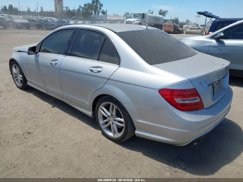 2013 MERCEDES-BENZ C 250 auction photo 3