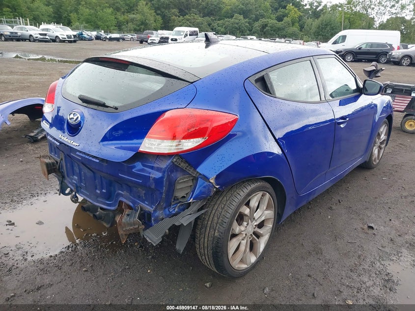 2012 HYUNDAI VELOSTER auction photo 4