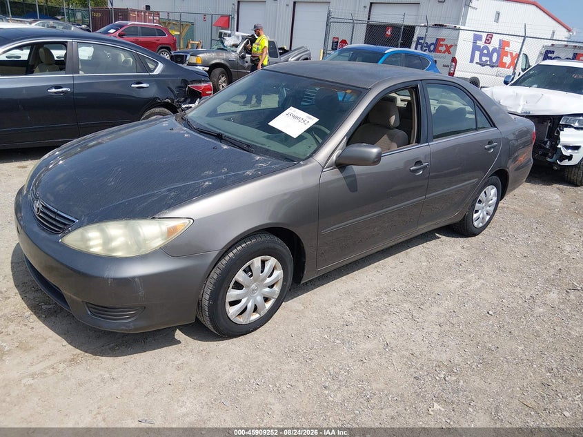 2006 Toyota Camry, Звичайний знос, IAAI, VIN 4T1BE32K06U718994 — фото 2