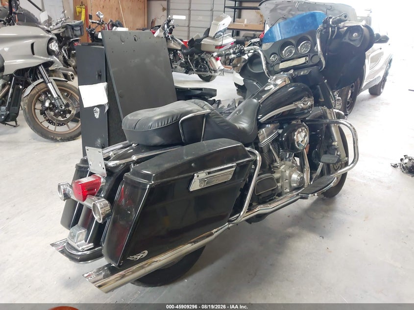 HARLEY-DAVIDSON FLHTI 2003