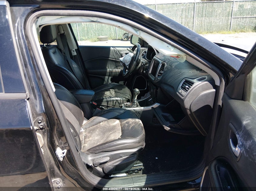 2018 JEEP COMPASS auction photo 5