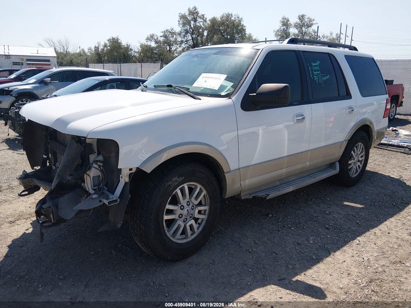 2010 Ford Expedition, Front End, IAAI, VIN 1FMJU1J55AEB57032 — photo 2
