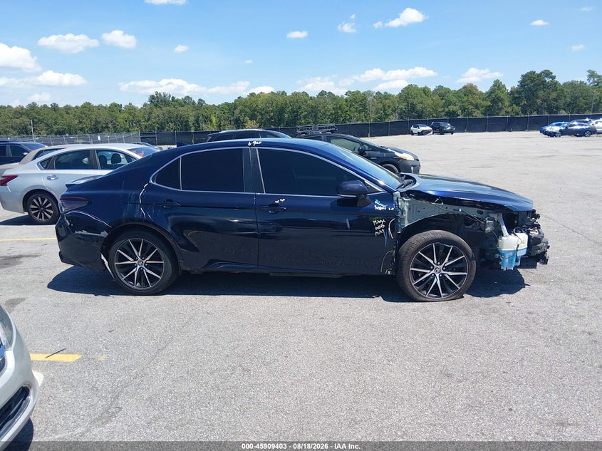 TOYOTA CAMRY - zdjęcie 13