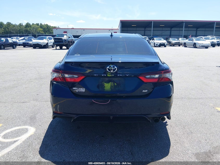 TOYOTA CAMRY - zdjęcie 16