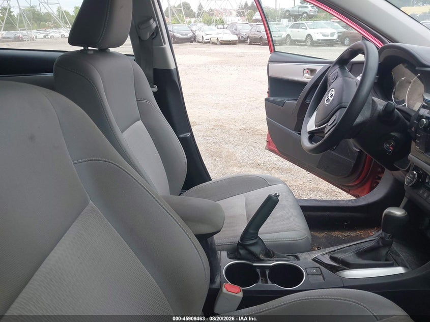 2015 TOYOTA COROLLA auction photo 5