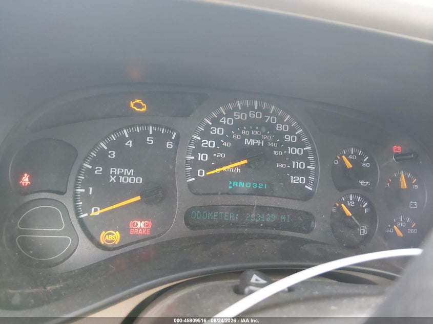 2004 GMC YUKON XL 1500 auction photo 7
