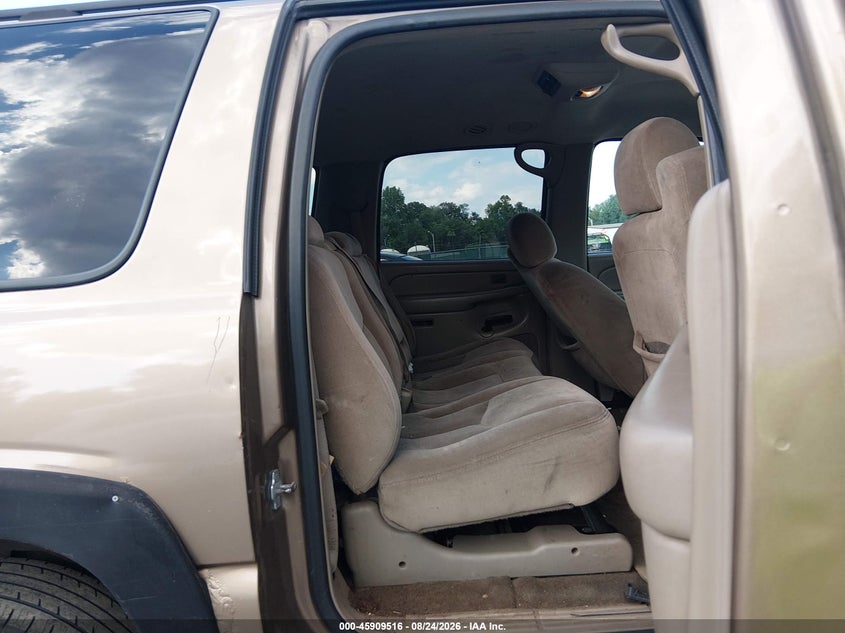 2004 GMC YUKON XL 1500 auction photo 8