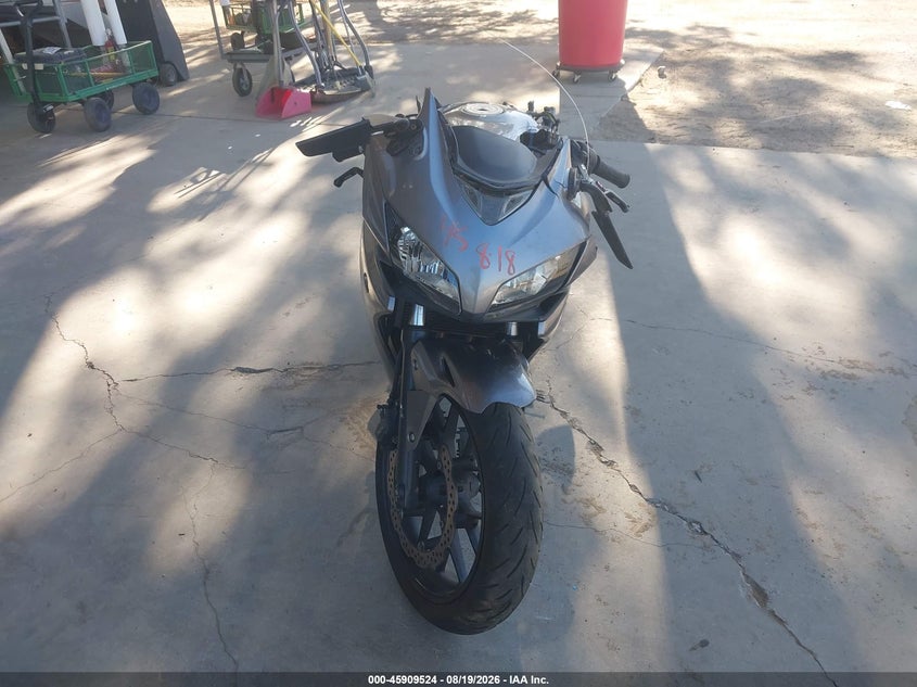 2015 HONDA CBR500 auction photo 5