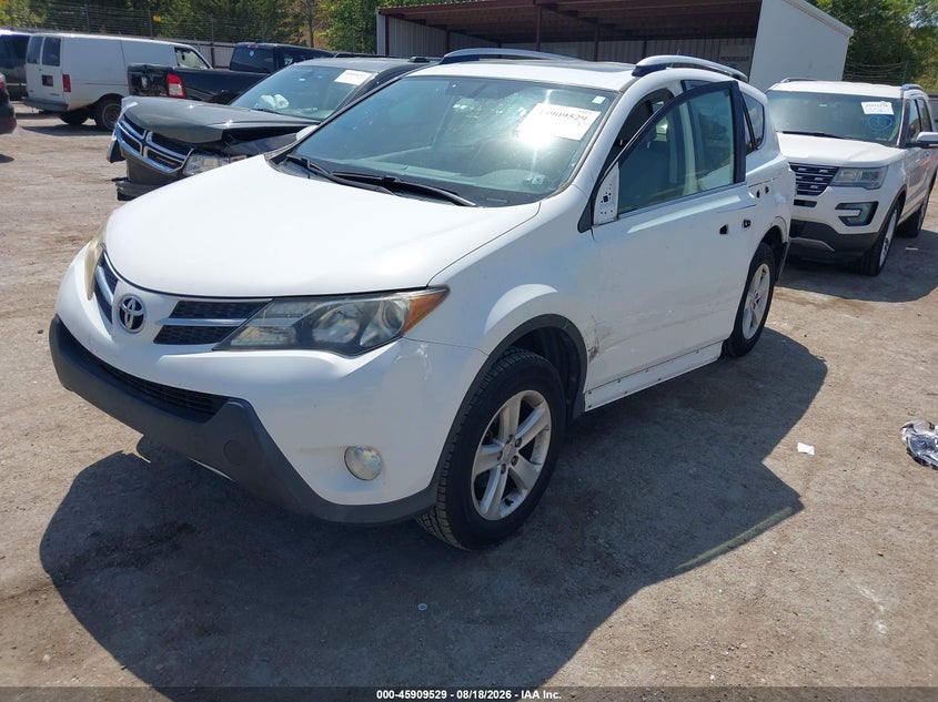 2014 Toyota RAV 4, Left Side, IAAI, VIN JTMWFREV4ED027767 — photo 2